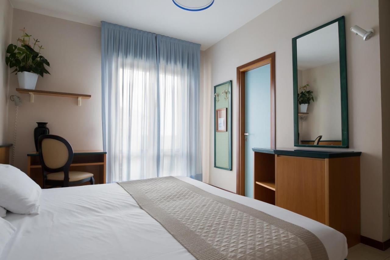 Double Room with Beach Access,765675004:JPEG